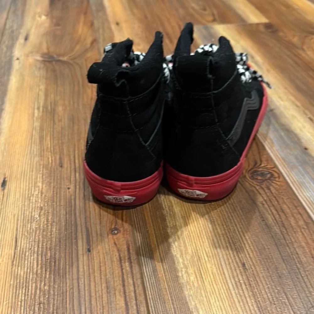 Vans Black and Red Sneakers Casual Low-Top Shoes